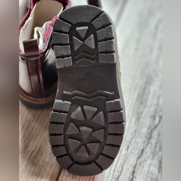 ZARA KIDS BURGUNDY PATENT LEATHER SHOE BOOT size 6 toddler - Picture 4 of 7